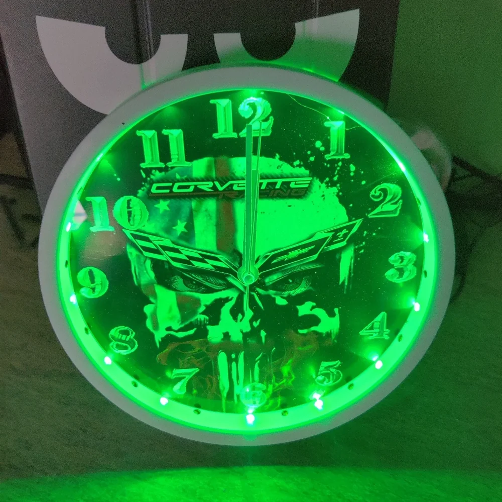 Punisher Corvette skull clock - Picture 9 of 16
